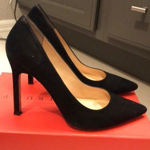 Ivanka Trump Black Pump